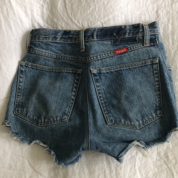 Vintage Wrangler Shorts - Picture 2 of 3